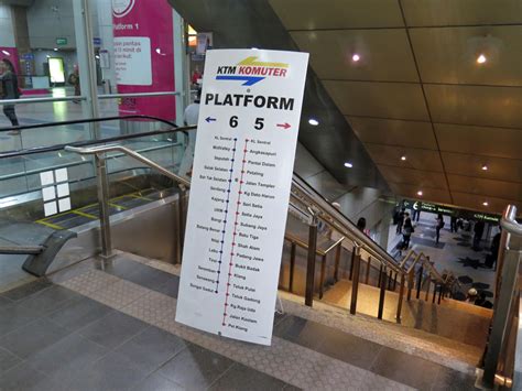Ktm kl sentral should improve their ticket counter and machines! KL Sentral KTM Station - klia2.info