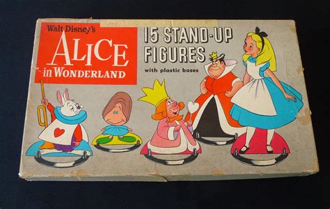 1951 Walt Disneys Alice In Wonderland 15 Stand Up Figures Vintage