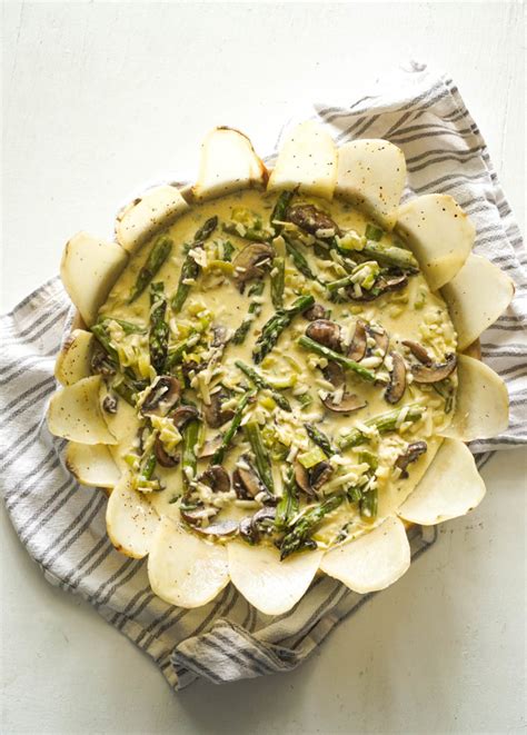 Potato Crusted Quiche With Asparagus And Mushrooms