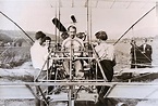 Glenn Curtiss versus the Wright Brothers
