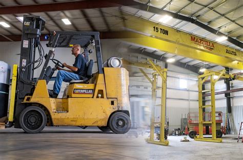Forklifts Vs Overhead Cranes Which Is The Best For Your Business