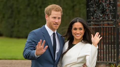 Jun 06, 2021 · prince harry and meghan markle in january 2020. Meghan Markle schwanger: Name, Hausgeburt und ...