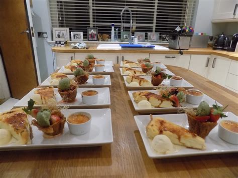 Specialised in party food delivery in london, our services cover the full spectrum of catering needs including canapés, finger food, buffet, dinner parties, business lunches and office catering. Dinner Party Catering by Kwizeen Outside Caterers
