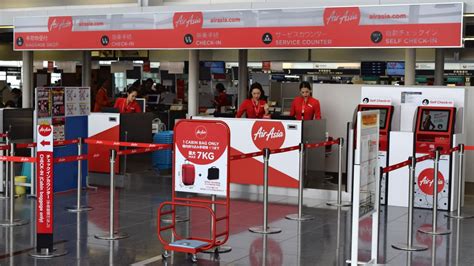 For cabin baggage onboard airasia's flights, you're only allowed one piece of cabin bag on board that must not exceed 56cm x 36cm x 23cm including handles, wheels and side pockets. Airasia Check In Baggage Size - រូបភាពប្លុក | Images