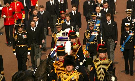Queen mother carriage.jpg 500 × 375; The last royal funeral: Pictures show how different Prince ...