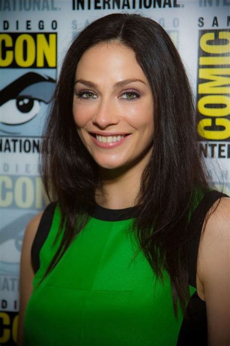 30 Hot Pictures Of Joanne Kelly Are Truly Epic