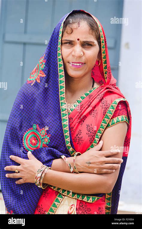 1 Indian Rural Villager Housewife Woman Standing Pose Stock Photo Alamy