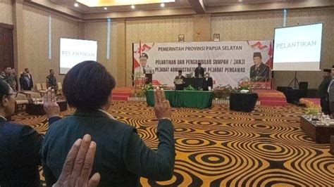 Lantik Pejabat Pemprov Papua Selatan Apolo Safanpo Fokus Bertugas