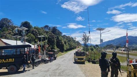 Kelewatan Sekolah Sekolah Di Papua Dibakar Kkb Tni Polri Diberondong
