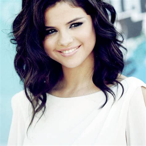 ♥♥♣♣ Big Selena Contest ♣♣♥♥lots Of Propsss Selena Gomez