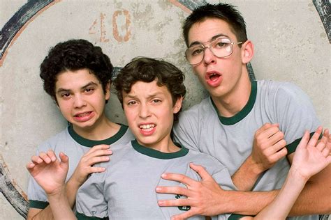 freaks and geeks costars reunite to play dungeons and dragons
