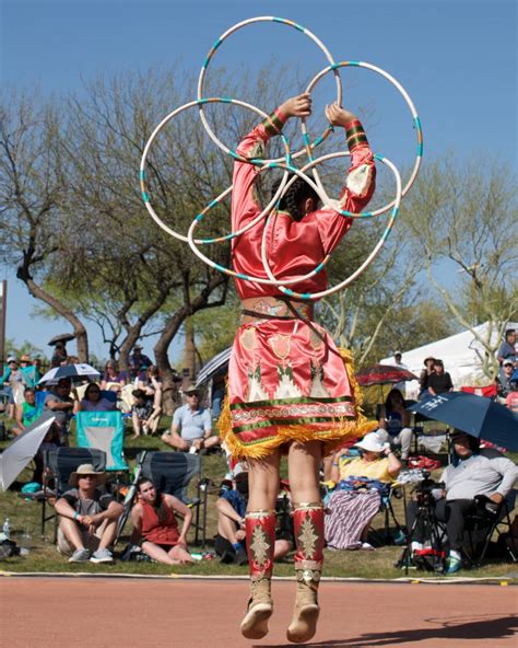 The World Championship Hoop Dance Contest Returns In Person To Phoenixs Heard Museum Roadtrippers