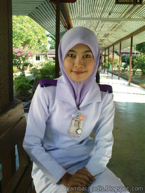 Gadis Awek Melayu Awek Nurse Comel Bertudung