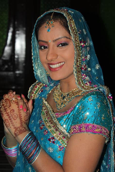 diya aur baati hum star cast working stills beautiful saree marathi bride desi beauty