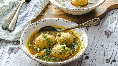 Jewish recipes, middle eastern vegetarian. The Best Vegetarian Matzah Ball Soup Recipe - Edmonton Jewish News