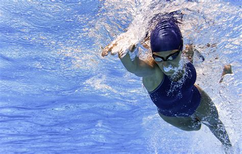 4 tips for a faster freestyle swim. 4 Tips for a Faster Freestyle Swim | ACTIVE