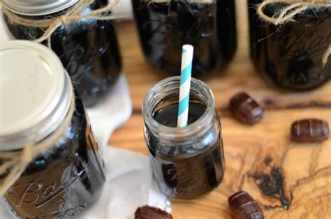 With hints of sassafras, sarsaparilla, anise and wintergreen, this beverage is best served on ice, with a splash of soda. Instant Pot Root Beer Moonshine | Root beer, Instant pot ...
