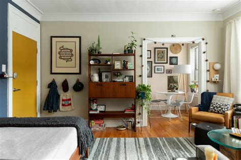 A Stylish 420 Square Foot Chicago Studio Shows How To Use Every Bit Of