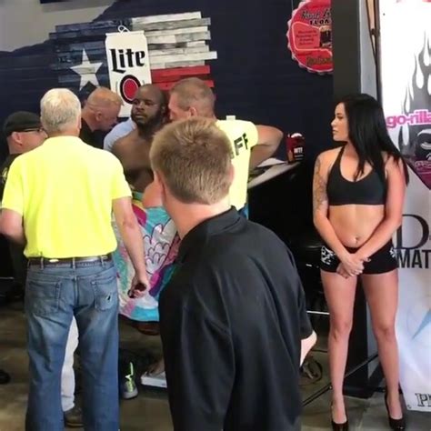 Cfnm Weigh In Cfnm Weight In Ring Girl Peek Thisvid Com SexiezPicz Web Porn