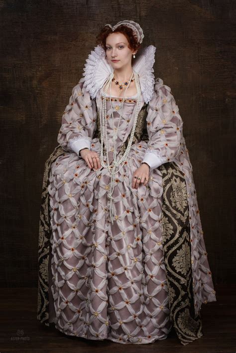 Tudor Costume Elizabethan Fashion Elizabethan Clothing Renaissance Fashion