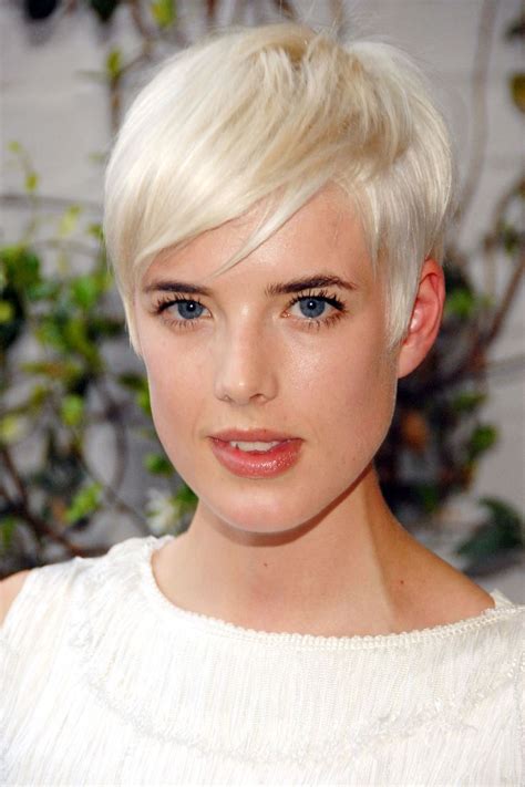 The Top Pixie Haircuts Of All Time Haircuts Celebrity Short Hair