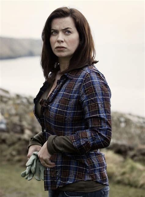 Eve Myles Torchwood Gwen Frankie Cooper Hipster Appearance