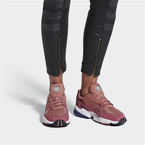 adidas FALCON W - Pink | adidas Australia | Adidas falcon, Falcon shoes, Adidas falcon pink