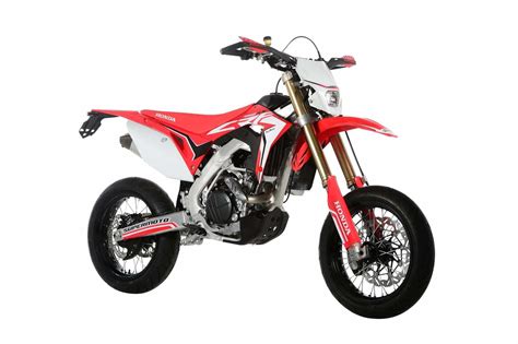 The engine is basically the same unicam competition engine that's used in the crf450r, but detuned to make it road legal and give the sort of longevity that road riders will demand. Street-Legal 2017 Honda CRF450R SuperMoto Bike that YOU ...