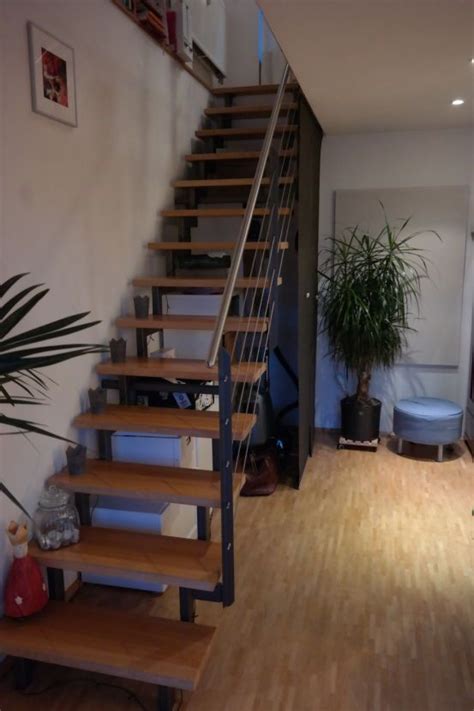 Hier steht ihnen ein hübsches zimmer ihnen steht außerdem eine einbauküche zur verfügung. #Dresden - #Wohnungssuche - 2 Zimmer Maisonette Wohnung ab ...