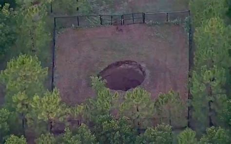central florida sinkhole that once swallowed a man has reopened orlando orlando weekly