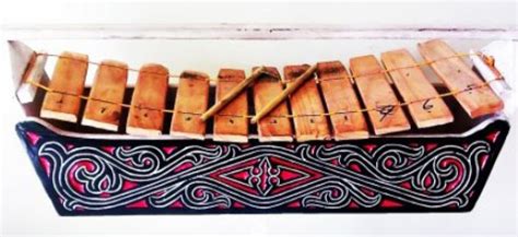 Seruling gondang alat musik tradisional batak terpopuler. Info mengenai ulasan alat musik Batak Toba Garantung
