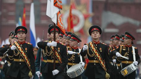 9 мая на красной площади проходит традиционный парад победы. В Москве завершился парад Победы — РТ на русском