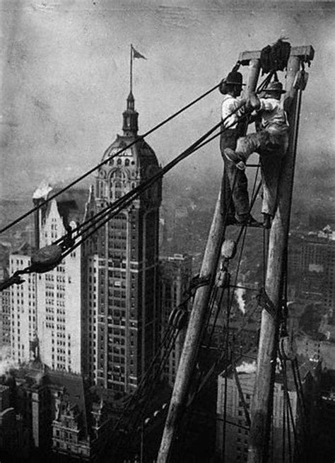 New York Construction Workers Of The Past 34 Pics