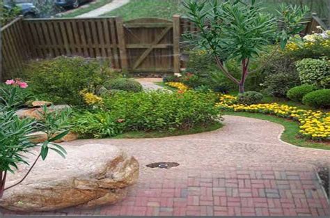 The key to garden zoning is using different textures, colours or materials to differentiate between the areas. Innovative Backyard Design Ideas For Small Yards - Wilson ...