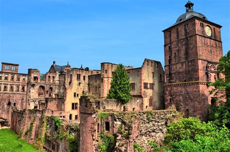 Heidelberg Castle Ruins In Heidelberg Germany Encircle