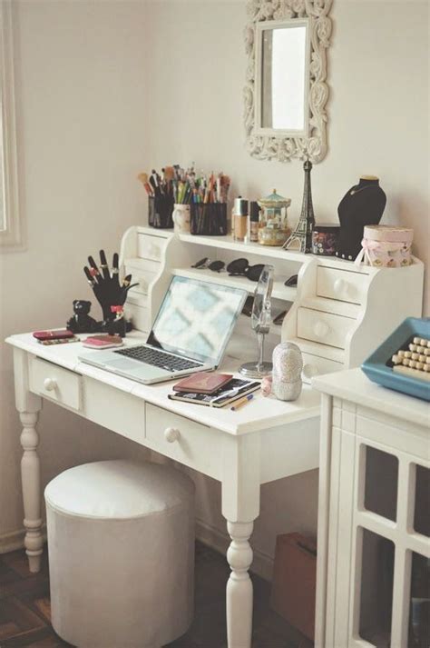 Stylish Dressing Tables And Makeup Inspiration Side