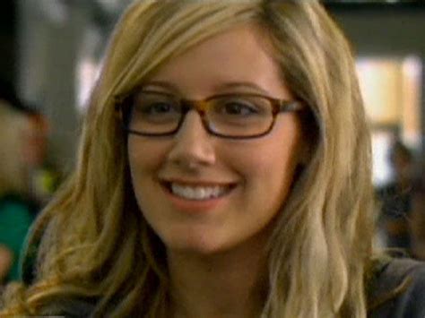 10 sexy women wearing glasses girlsaskguys