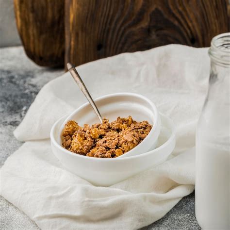 Free Photo Close Up Healthy Breakfast Bowl With Granola