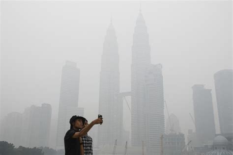Haze in malaysia (23 sept 2019) a number of locations in malaysia are currently still experiencing air pollution as a result of forest fires in neighbouring indonesia on sumatra. Prepare For The Haze To Stay Until Mid-September, At Least ...