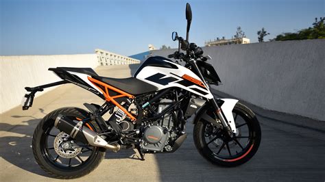 The 250 exc‑f is powered by a 249 cc engine, and has a. KTM 250 Duke 2017 - Price, Mileage, Reviews, Specification ...