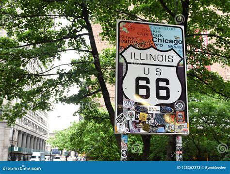Chicago Usa June 06 2018 Historic Route 66 Begin Sign In Ch