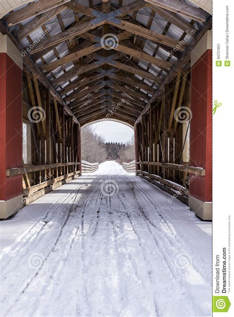Snowy Covered Bridge Eastern Ohio Stock Image Image Of