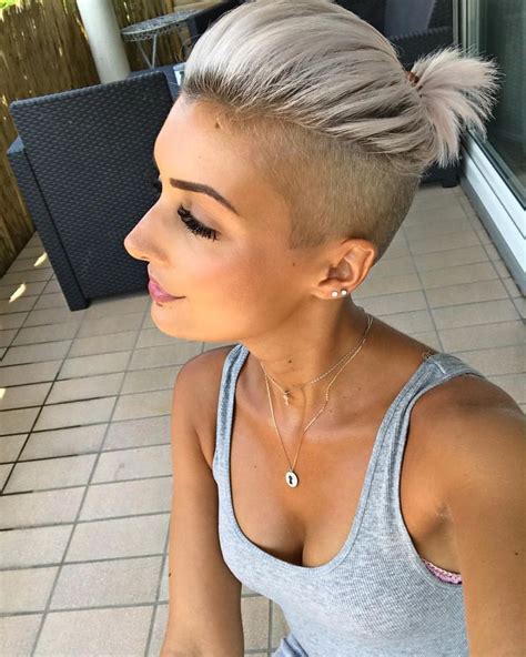 Undercut Short Haircuts For Women In 2021 2022 Page 5 Of 6