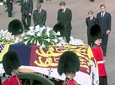 The Death Of Diana - Photo 10 - Pictures - CBS News