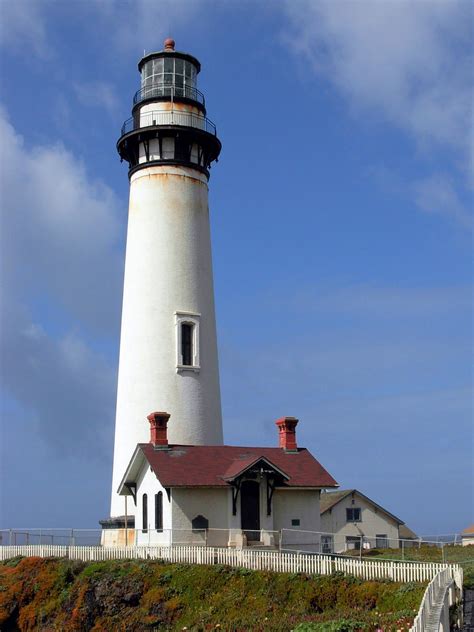 Pigeon Point Lighthouse Ca Is One Of The Tallest Lighthouses In The