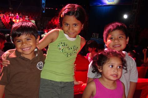 Show de caballos 2018 horse show circo hermanos vazquez. Circo Hermanos Vazquez: Circus Fun for Hispanic Families ...