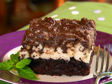 Stir in vanilla and chocolate. Paula Deen Cake Recipes: Mississippi Mud Cake