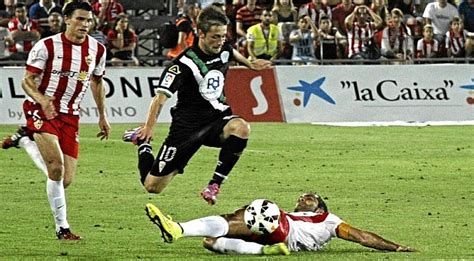 El argentino, cedido en el shaba dubai de emiratos árabes, cuenta su historia con el valencia cf. Fede se queda sin Mestalla - MARCA.com