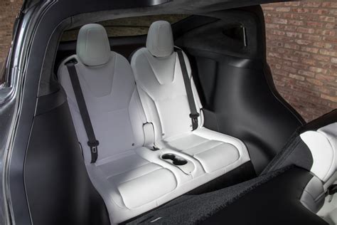 Built using 70% of the tesla model 3, tesla expects this car to outsell the model s and. Tesla Model X: 8 Things We Like (a Lot) and 8 We Don't ...