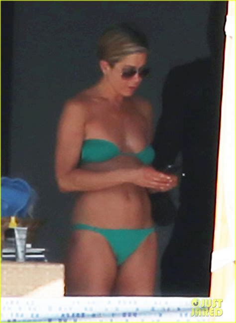 Photo Jennifer Aniston Wears Barely There Bikini In Cabo 24 Photo